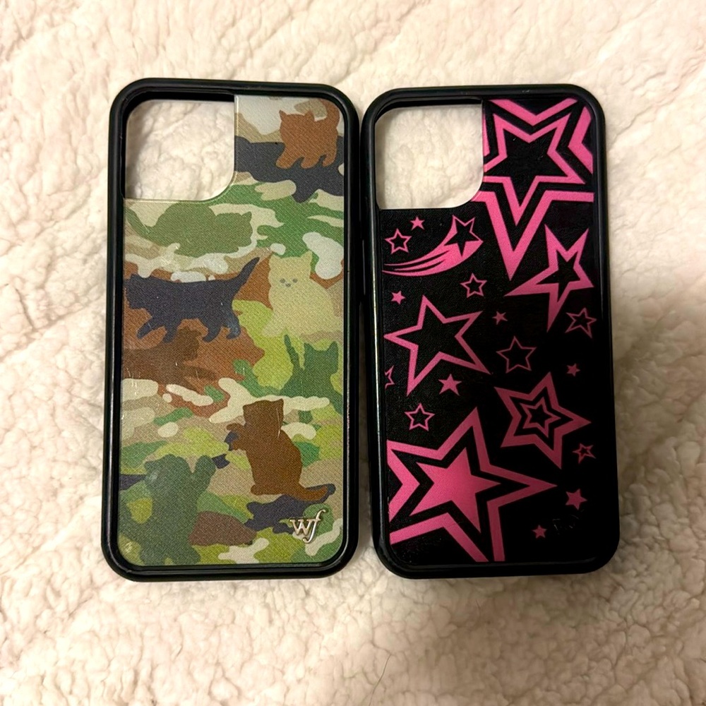 TWO WILDFLOWER iPHONE 13 CASES